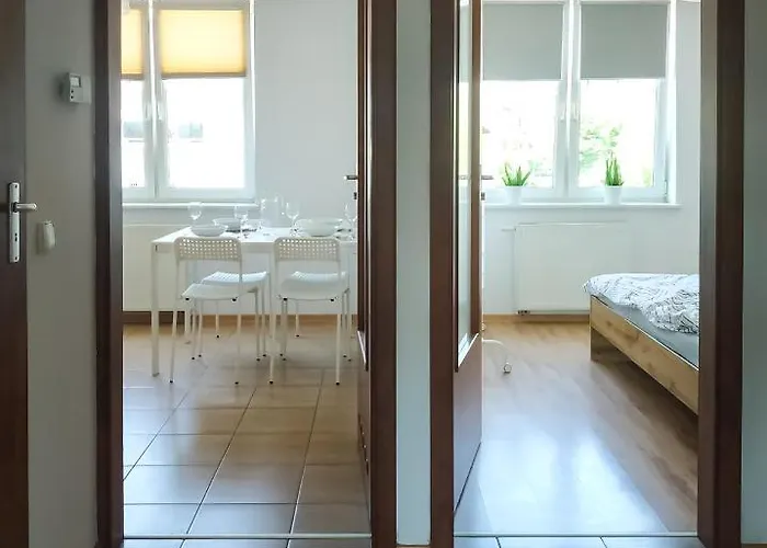 Uroczy Pod Skarpa Lejlighed Wadowice